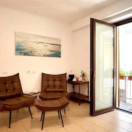 2 Bedroom On The Apartamento Como