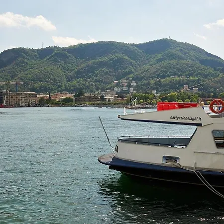 2 Bedroom On The * Como